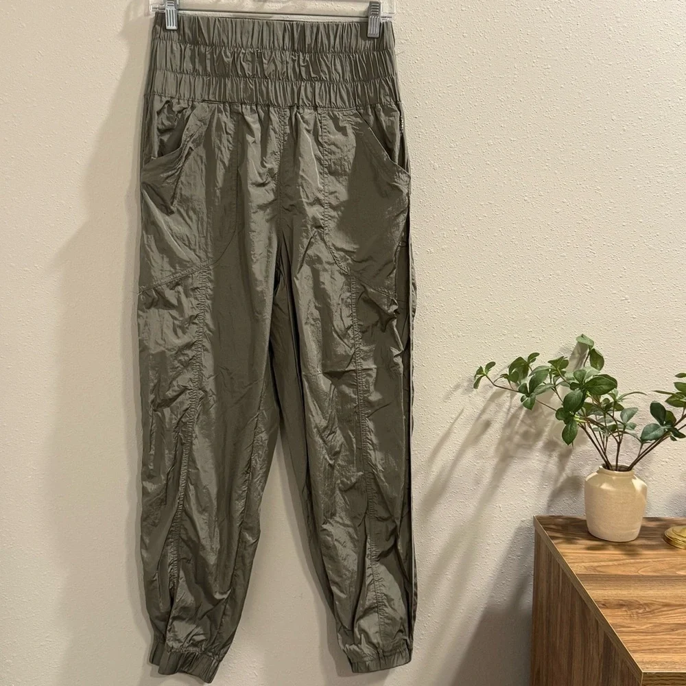 Free People Movement Women’s Small Way Home Nylon High Rise Jogger Athleisure